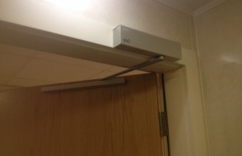 Rushyfields   Door Closer